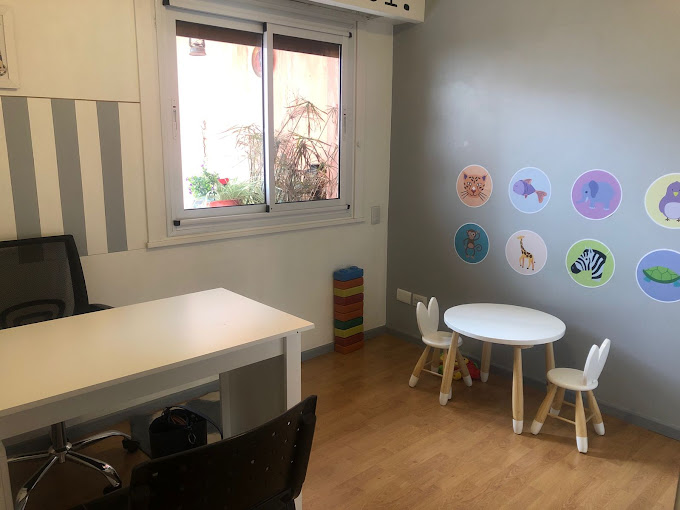 Niño en terapia lúdica